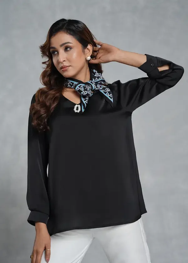 Midnight Black Pearl Tie-neck